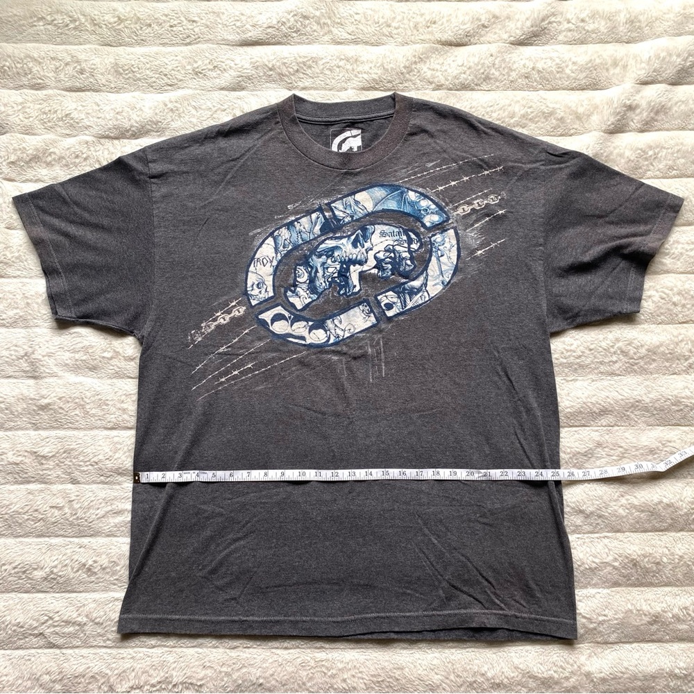 Ecko Unlimited Gray Short Sleeve Tee with Vintage Graphic